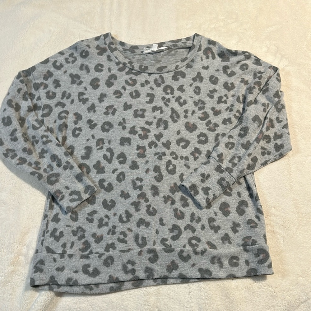 Women’s SUPER SOFT Leopard Print Sweater